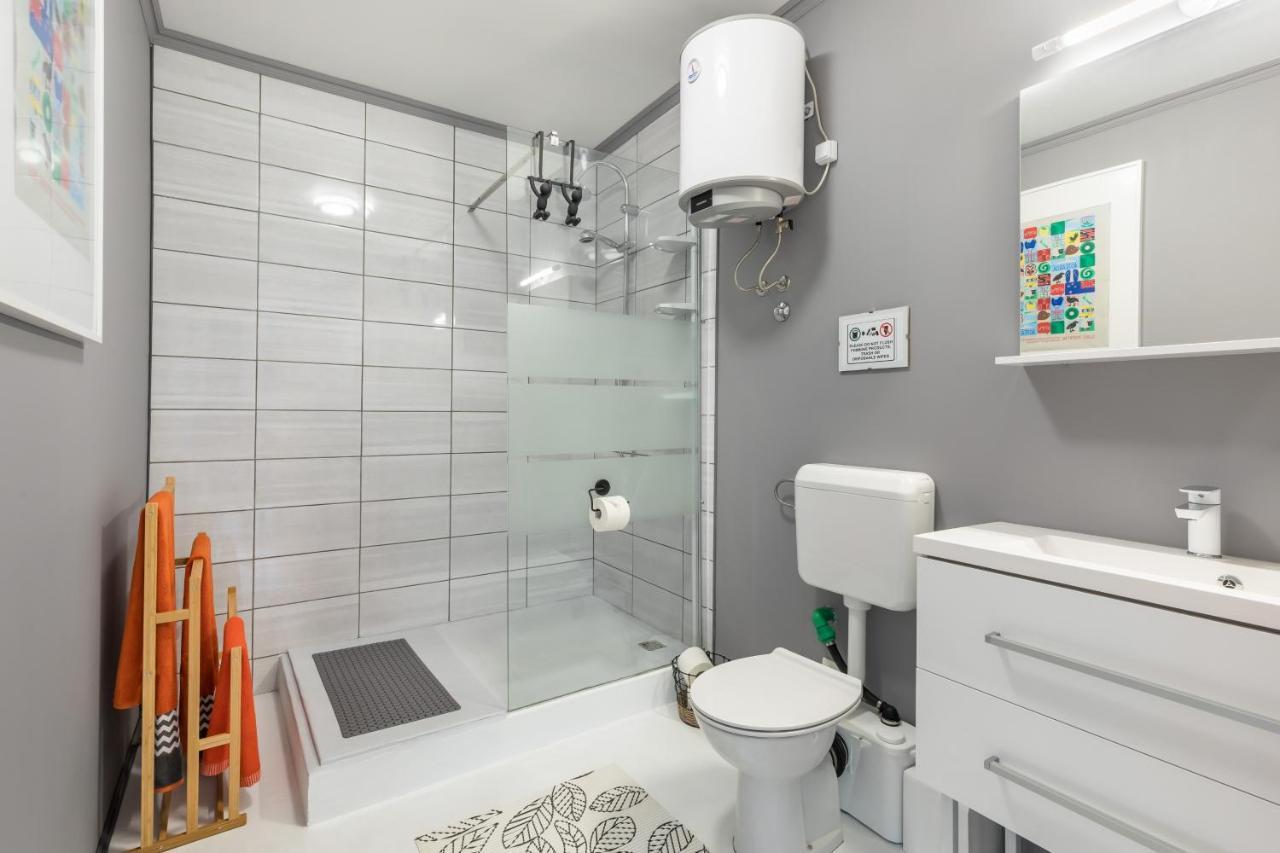 Waterview Apartments - Koru Apartment And Pool มีมิตเซ ภายนอก รูปภาพ