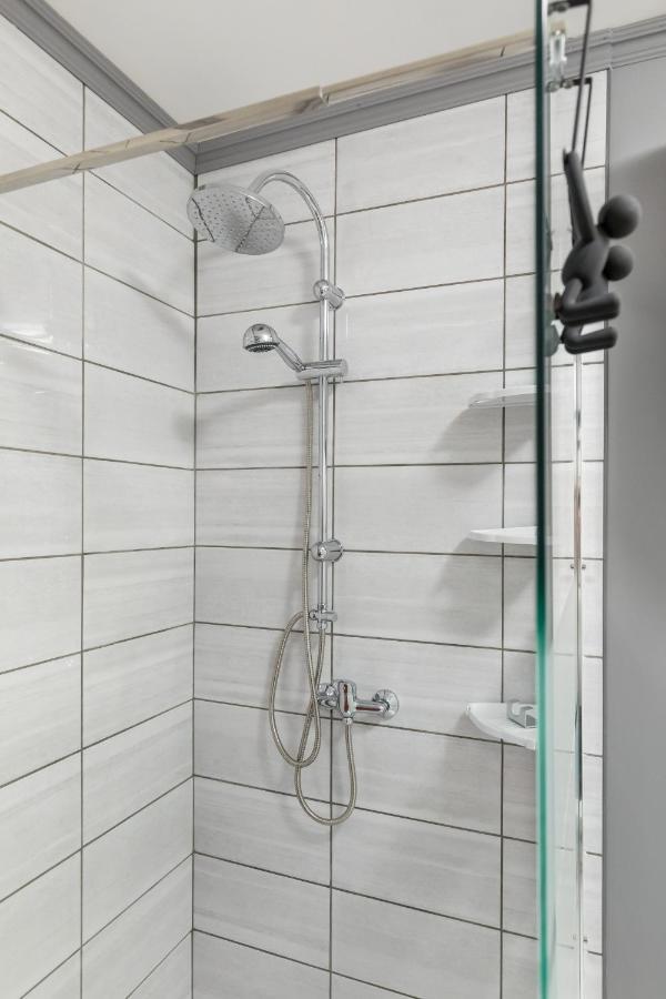 Waterview Apartments - Koru Apartment And Pool มีมิตเซ ภายนอก รูปภาพ